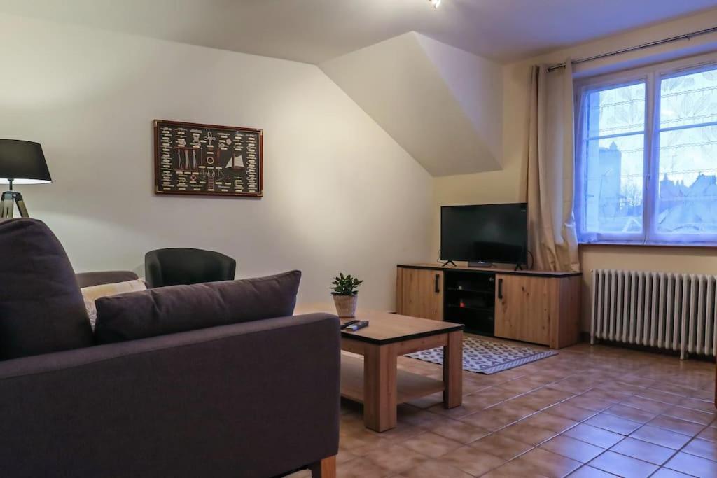Le Saint-Cyr, Centre-Ville, Cosy, Spacieux Исудун Екстериор снимка