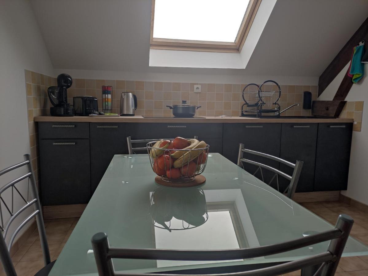 Le Saint-Cyr, Centre-Ville, Cosy, Spacieux Исудун Екстериор снимка