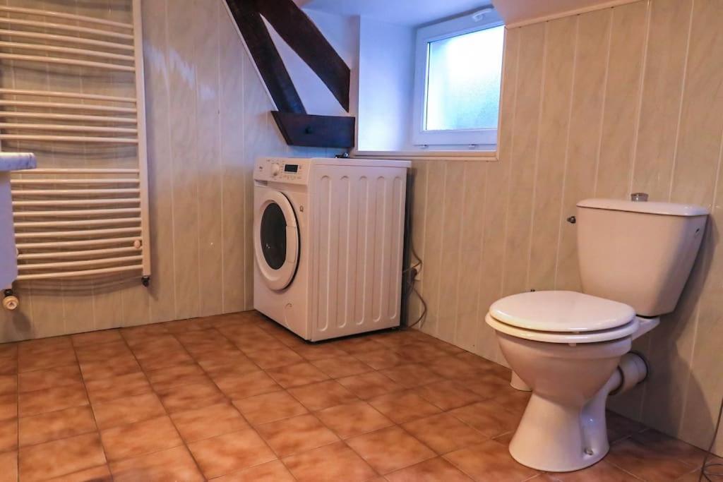 Le Saint-Cyr, Centre-Ville, Cosy, Spacieux Исудун Екстериор снимка